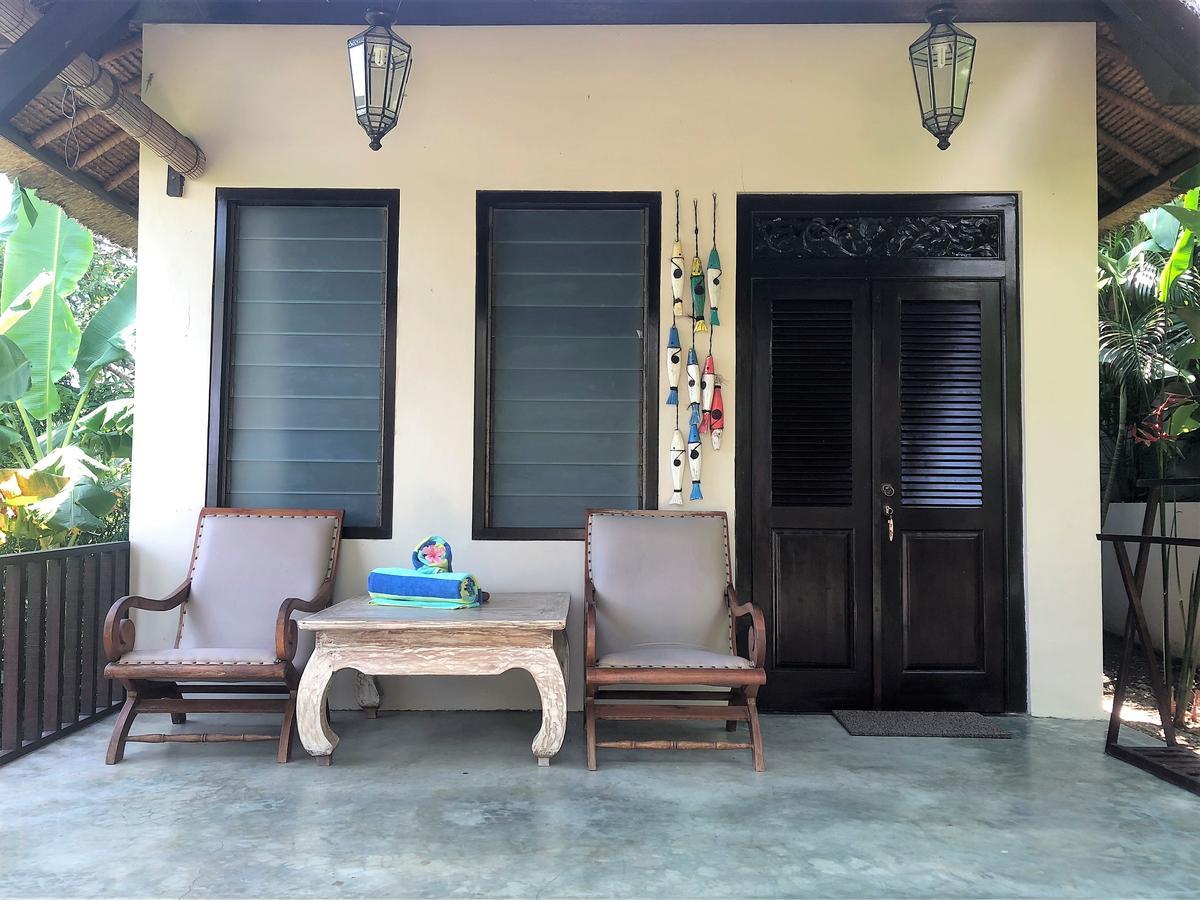 Bungalow with Sea View